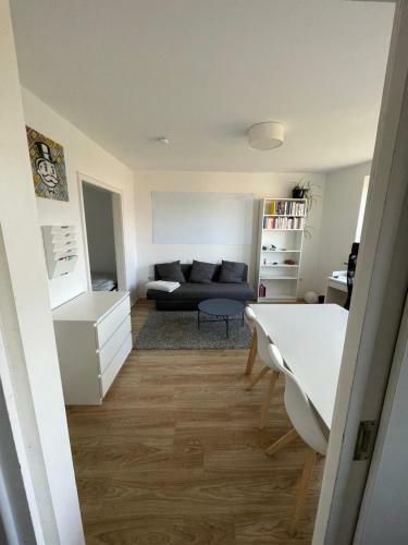 Apartamento Studio Mit Balkon In Perfekter Lage