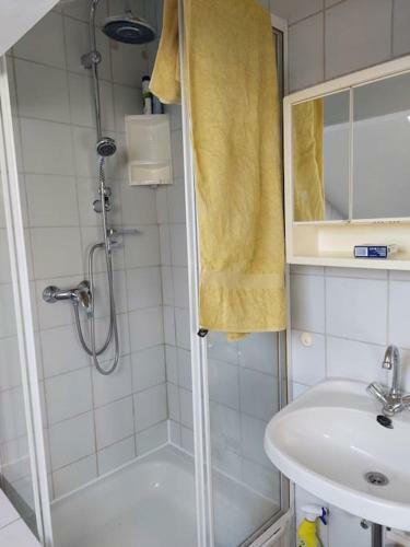 Apartamento Zwei Helle Ruhige Zimmer Im Dachgeschoss