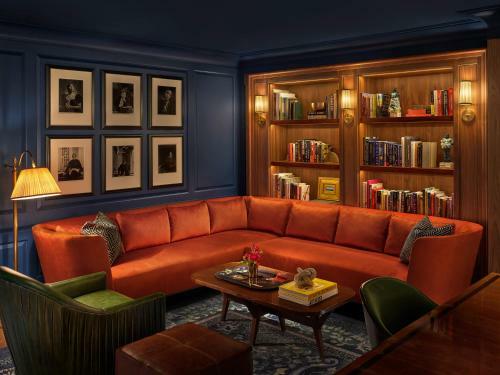 Hotel The Newbury Boston