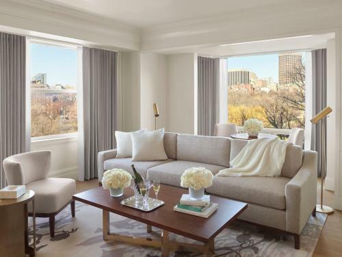 Hotel The Newbury Boston