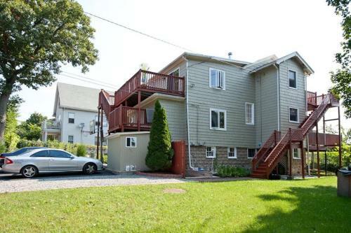 Beautiful Apartment-5 Beds-parking-super Clean!!!