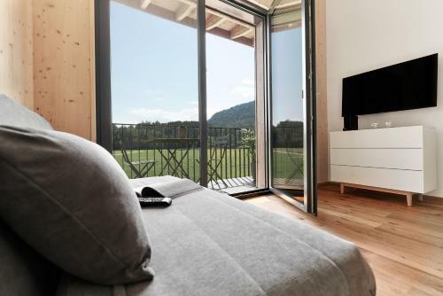 Water, Ski & Mountain Lodge