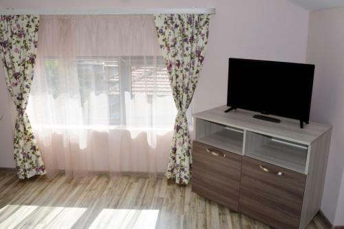 Hostal Vesinel Guest House