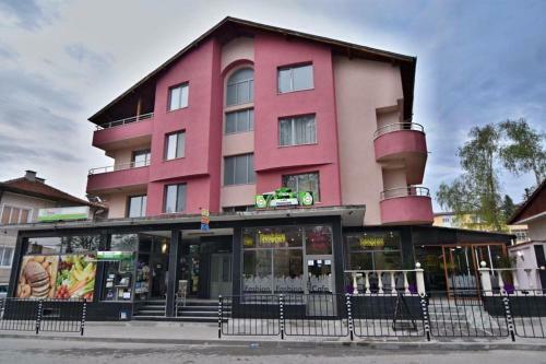 Hostal Vesinel Guest House