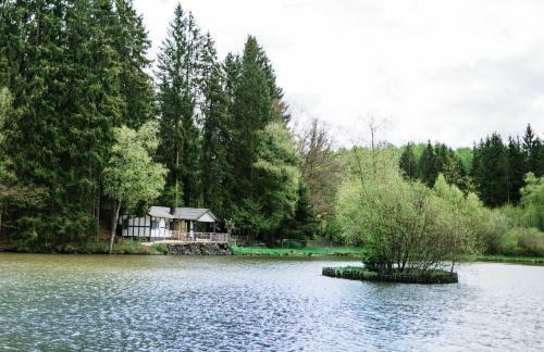 Jagdh�tte Am See Dollenbruch