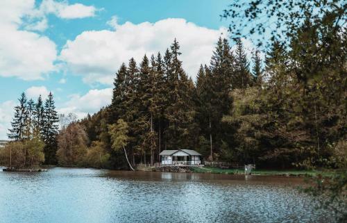 Jagdh�tte Am See Dollenbruch