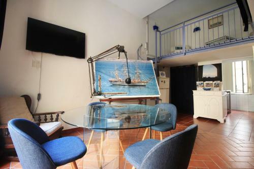 Carafa's Central Apartment By Hhn