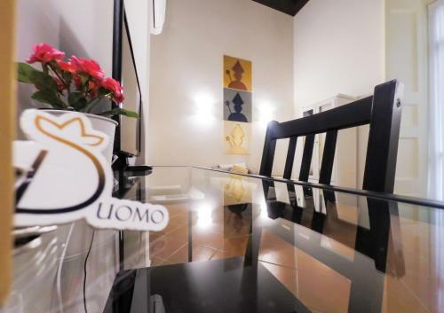 Domus Donnaregina Apartments