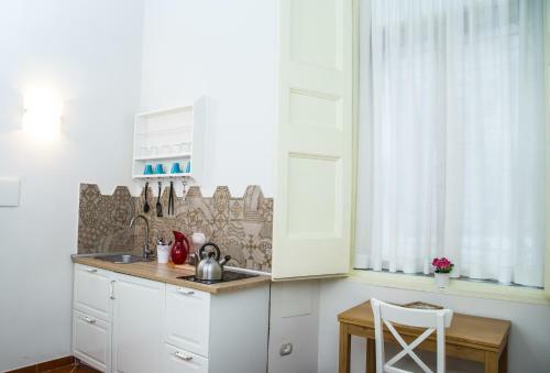 Domus Donnaregina Apartments
