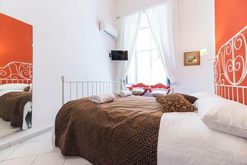 Bed & Breakfast La Casa Napoletana