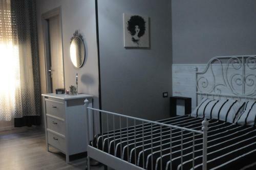 Hostal Meridional Station