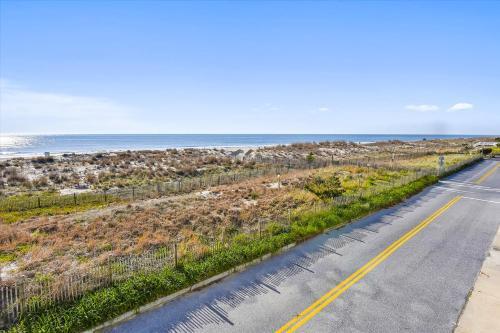 Breakwater II 103
