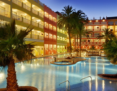 Mediterr�neo Bay Hotel & Resort