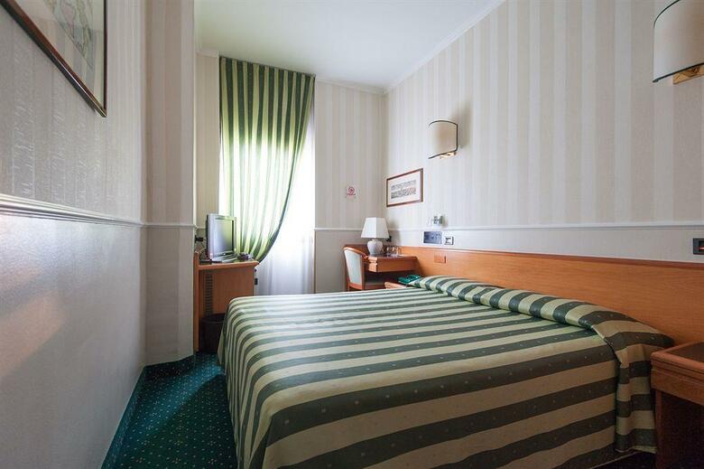 Hotel Flora