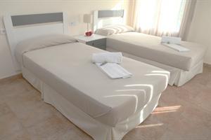 Apartamentos Costaluz "costa Esuri"