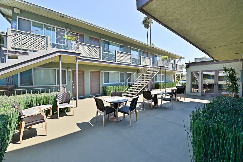 Hotel Inn At East Beach