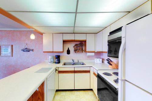 Thunder Island Condos III