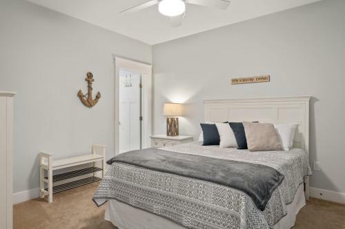 Bayview Grand Unit 101