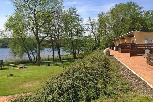 Row Bungalows Am Gro� Labenzer See, Klein Labenz