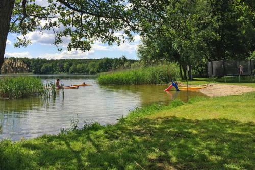 Row Bungalows Am Gro� Labenzer See, Klein Labenz