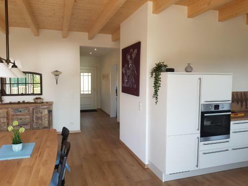 Ferienhaus L�h
