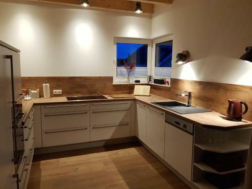 Ferienhaus L�h
