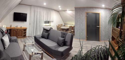 Apartamento Mones Monteur- Und Ferienwohnung