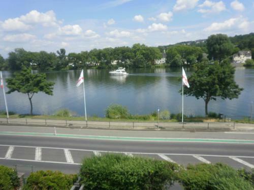 Apartamento Villa Am Moselufer Im Kurort Koblenz-g�ls