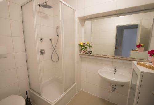 Apartamento Villa Am Moselufer Im Kurort Koblenz-g�ls