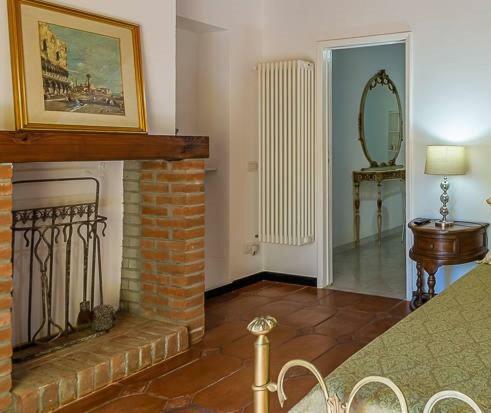 Hostal Charme Of Villa Capannina