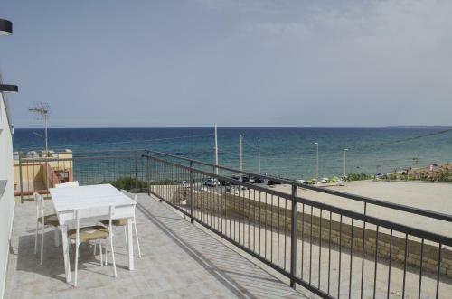 Ansise Apartments