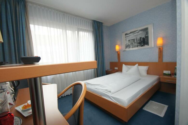 Hostal Hotel Garni Deutsches Haus
