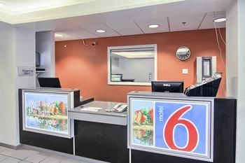 Motel 6 Traverse City