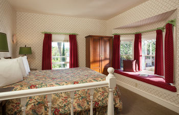 Bed & Breakfast Cheshire Cat Inn