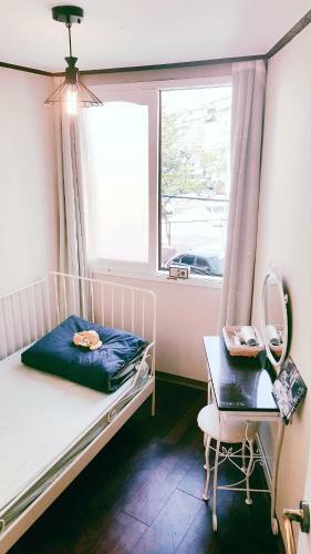 Hostal Gom Guesthouse Myeongdong