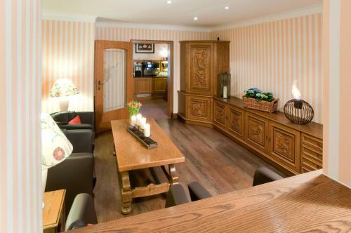 Kur- Und Kneipphotel Zum Goldenen Hirsch