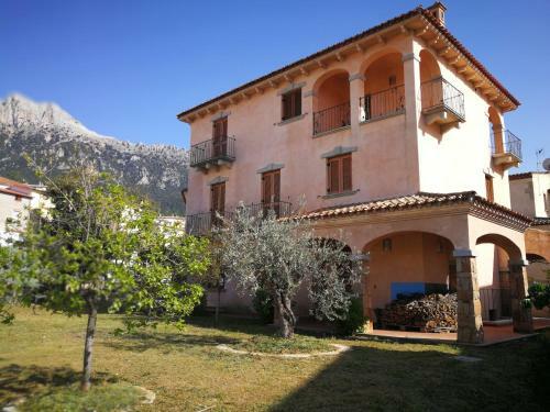 Villa Corrasi Oliena Luxury