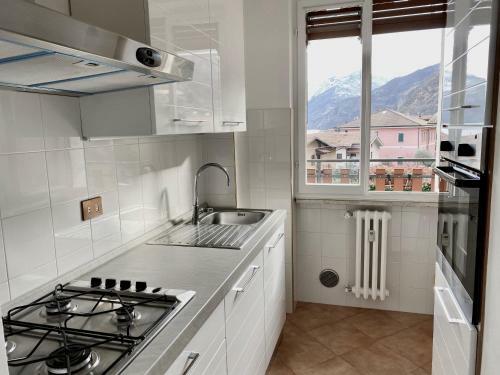Lake View Apartment