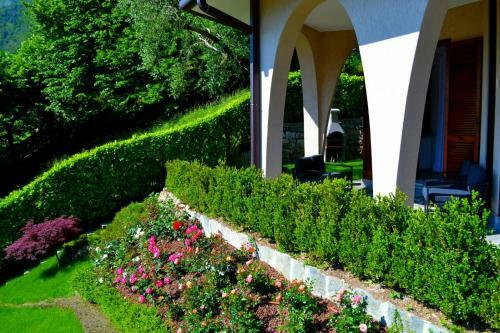 Apartamento Le Grigne Guesthouse - The Garden