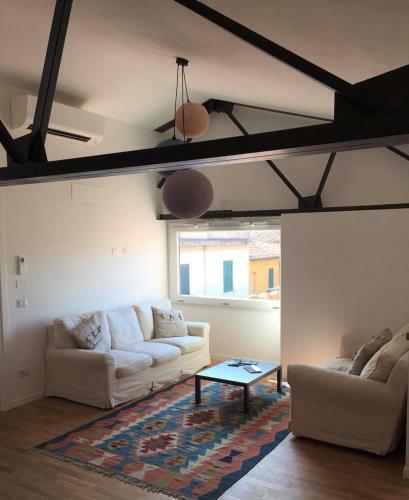 Hostal Cinema House Apartments