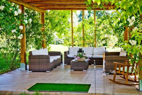 Bellafiora Bed And Breakfast