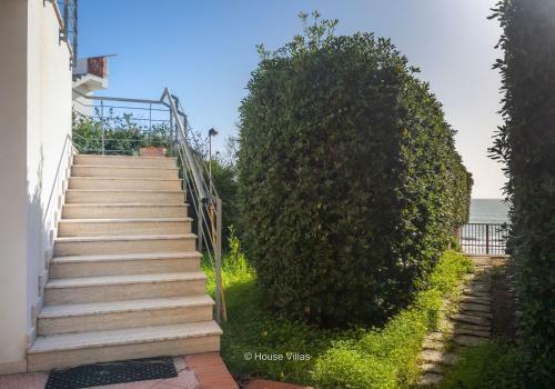 Villa Baia Delle Sirene