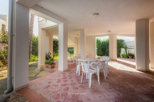 Villa Baia Delle Sirene