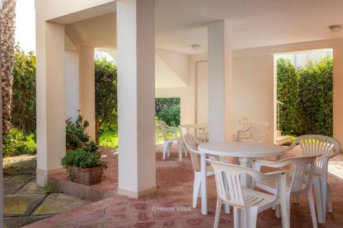 Villa Baia Delle Sirene