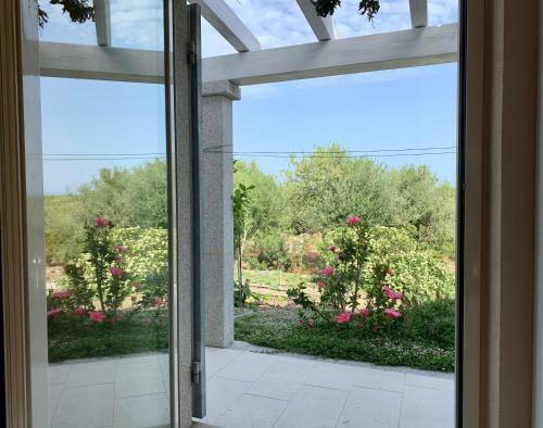Luxury Country Villa By Sardiniagem, Walk To Beach