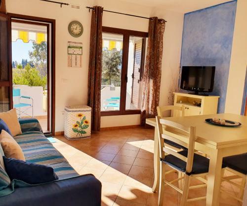 Dommos - Marinaway Apartments