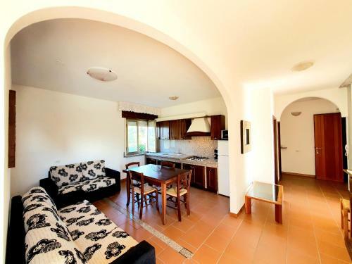 Dommos - Marinaway Apartments