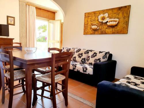 Dommos - Marinaway Apartments