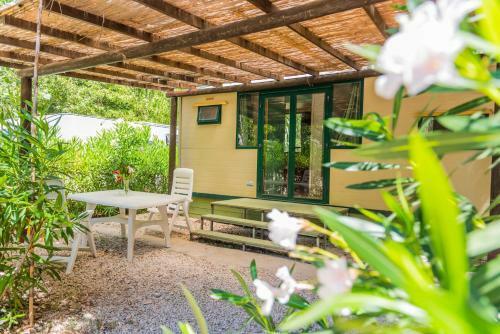 Osalla Beach Garden Bungalow