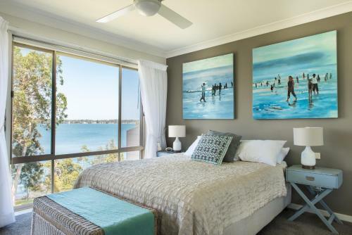 Anne's Waterfront Haven B&B